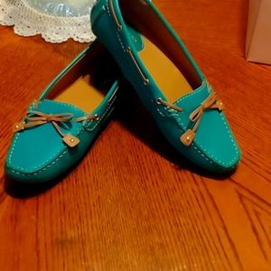 Beautiful teal color  Clark loafers